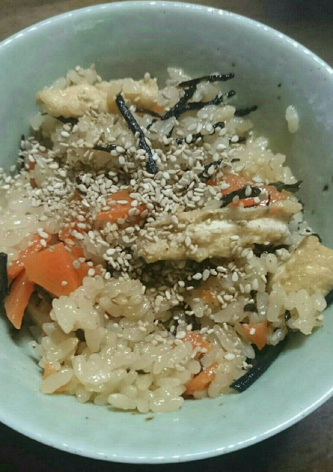ひじきと人参と油揚げの炊き込みご飯-レシピのメイン写真
