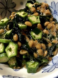 ご飯のお供に!オクラ納豆ワカメの和え物-レシピのメイン写真
