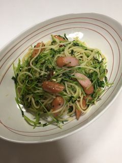 ペペロンチーノ風豆苗とウィンナーのパスタ-レシピのメイン写真