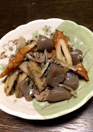 小さめ煮干し&ゴボウなどの炒め煮！-レシピのメイン写真