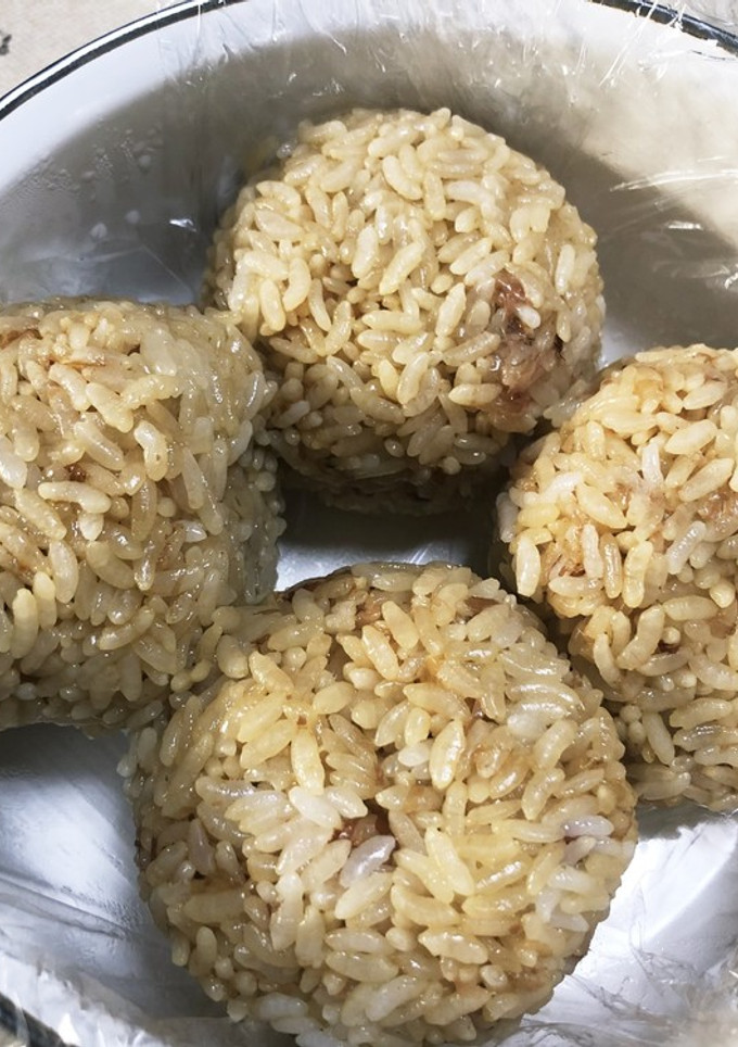 我が家の定番おにぎり！何個でも食べれます-レシピのメイン写真