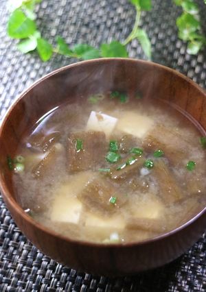 芋がらと豆腐の味噌汁-レシピのメイン写真