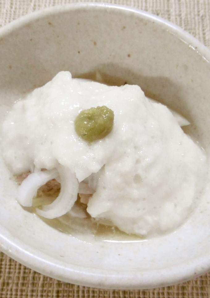 さば缶＋新玉ねぎ＋とろろにわさび醤油-レシピのメイン写真