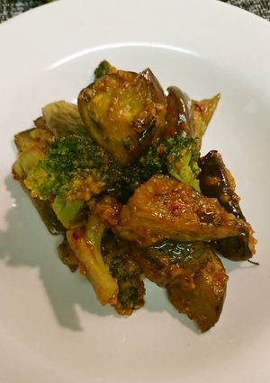 茄子とブロッコリーピリ辛炒め-レシピのメイン写真