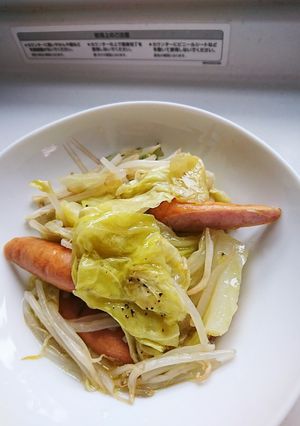 キャベツとウインナーの蒸しサラダ-レシピのメイン写真