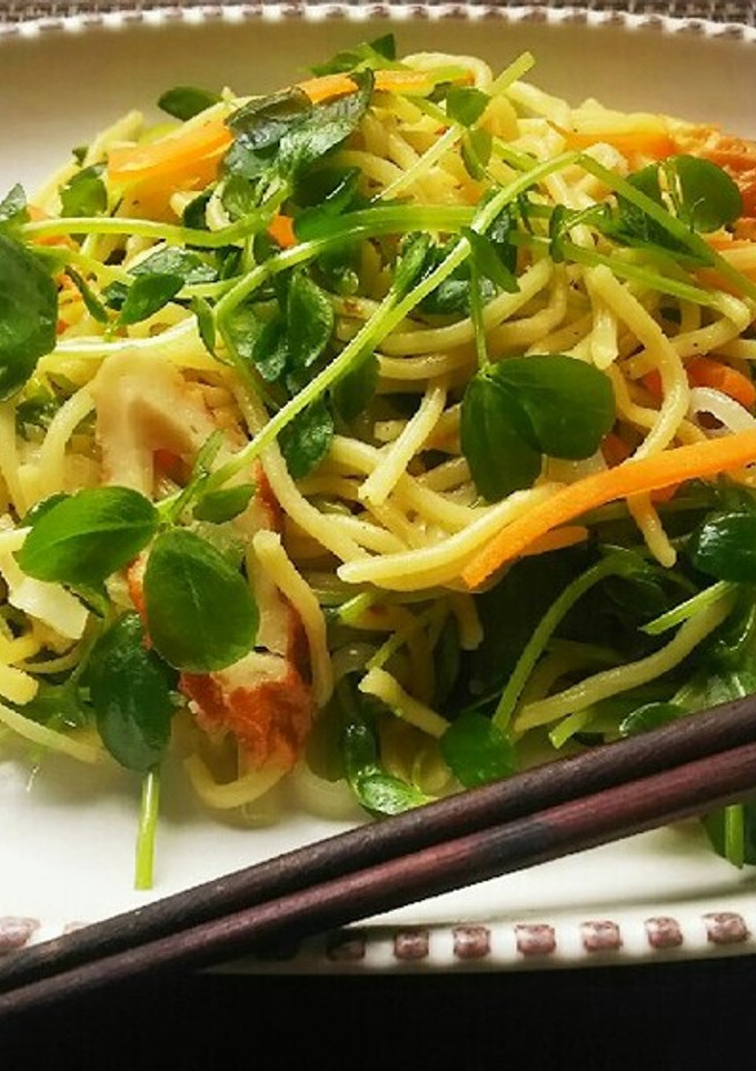 根菜活用！やみつき豆苗ちくわ塩焼きそば！-レシピのメイン写真