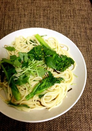 10分で春のパスタ〜三つ葉・水菜・菜の花-レシピのメイン写真