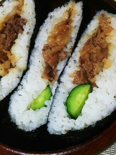 細切れ牛で作る関西すき焼風味付おにぎらず-レシピのメイン写真