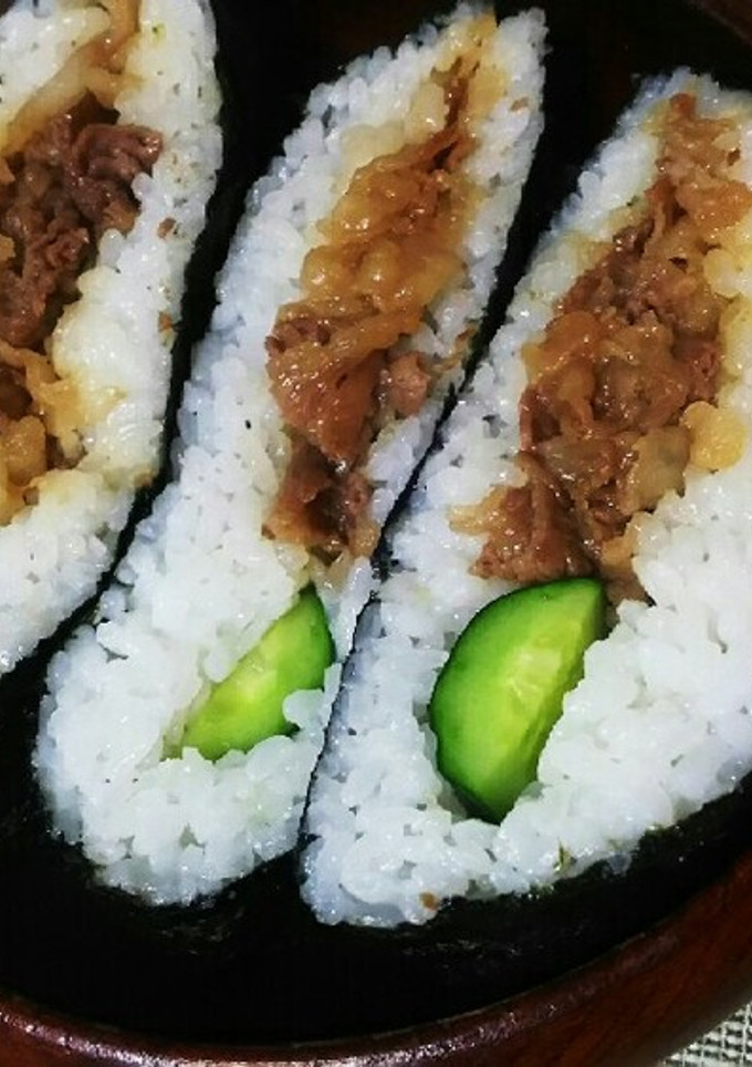 細切れ牛で作る関西すき焼風味付おにぎらず-レシピのメイン写真