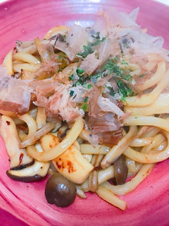 冷凍うどんで肉なしきのこ焼うどん-レシピのメイン写真