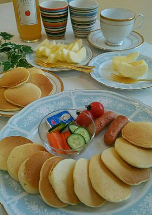 森永もちもちホットケーキで朝ご飯♪-レシピのメイン写真