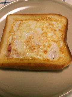 トロトロ卵とチーズのフライパントースト-レシピのメイン写真