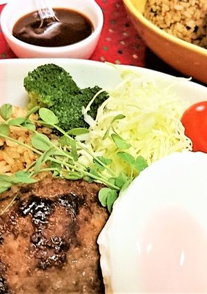 子供喜ぶ【ガパオ炒飯のロコモコ丼】-レシピのメイン写真