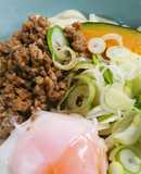 カキ醤油自家製メンツユで肉そぼろうどん