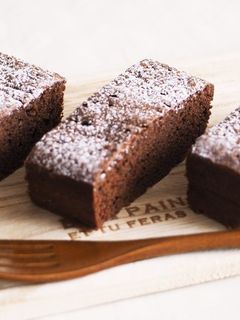 混ぜて焼くだけ!簡単濃厚ガトーショコラ-レシピのメイン写真