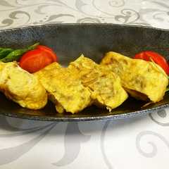 A picture of くぎ煮のだし巻き.