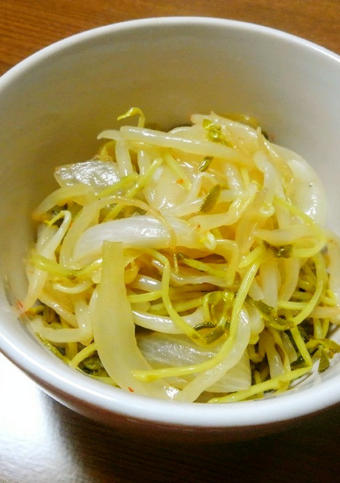 新玉ねぎと豆苗のすっぱ辛炒め-レシピのメイン写真