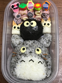 キャラ弁☆トトロ&まっくろくろすけ♡-レシピのメイン写真