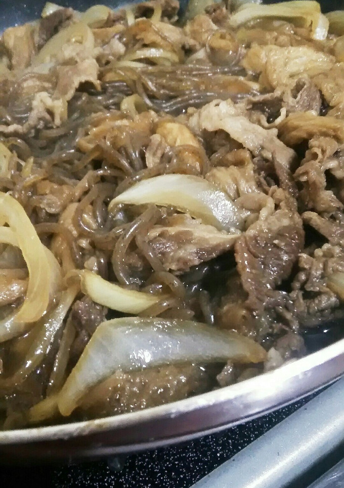 牛肉すき焼き風味に生卵添えて-レシピのメイン写真