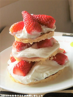 ふんわりホットケーキで簡単★苺ショート-レシピのメイン写真
