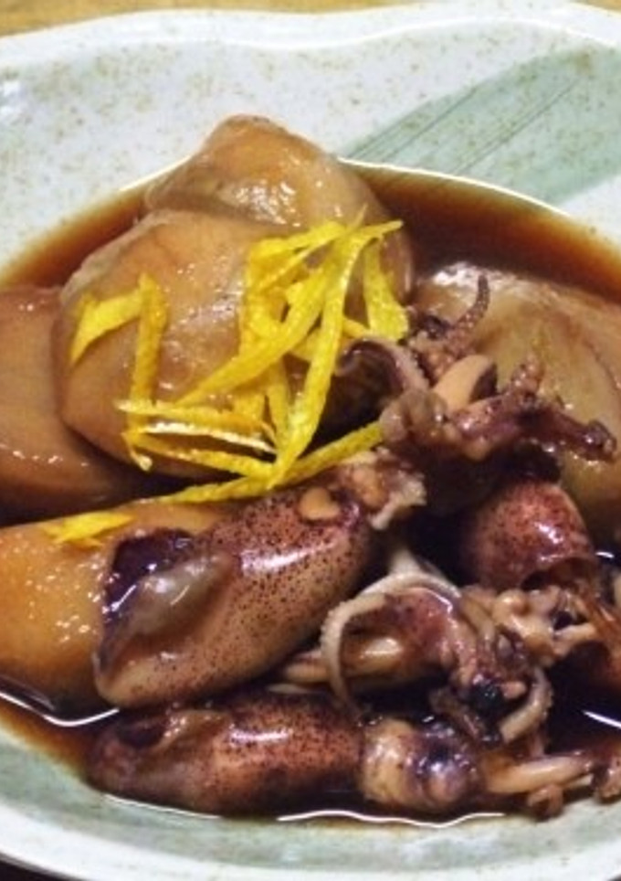 小イカ（ヒイカ）と里芋の煮物-レシピのメイン写真