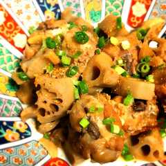 รูปของ すき焼きのタレで！蓮根と鶏手羽煮
