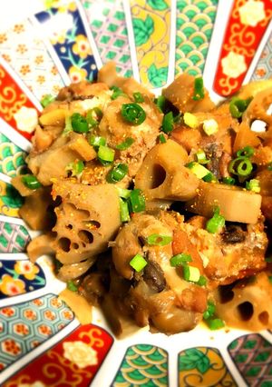すき焼きのタレで！蓮根と鶏手羽煮-レシピのメイン写真