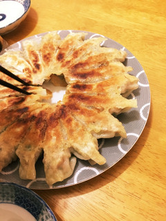 豆苗でギョーザ-レシピのメイン写真