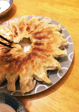 豆苗でギョーザ-レシピのメイン写真