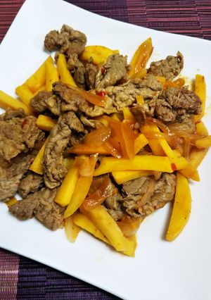 牛肉とじゃがいもと玉ねぎのピリ辛炒め煮-レシピのメイン写真