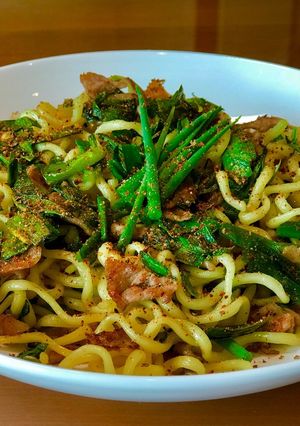 青葱と豚肉の塩焼蕎麦 黒胡椒大掛け-レシピのメイン写真