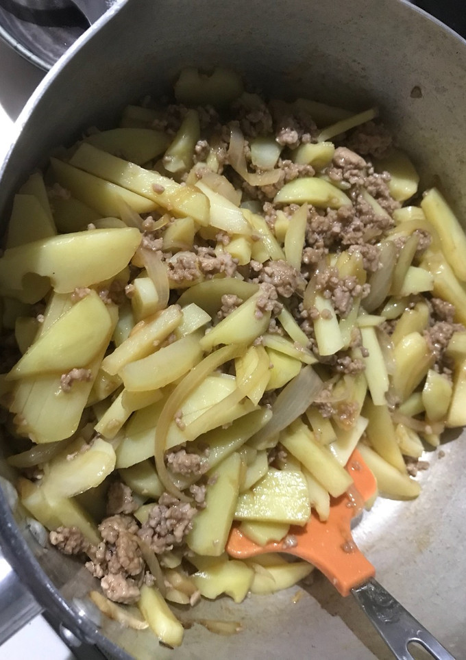 ジャガイモと豚ひき肉のオイスター炒め-レシピのメイン写真