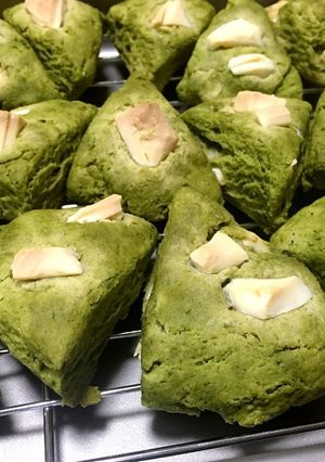 抹茶とホワイトチョコのスコーン-レシピのメイン写真