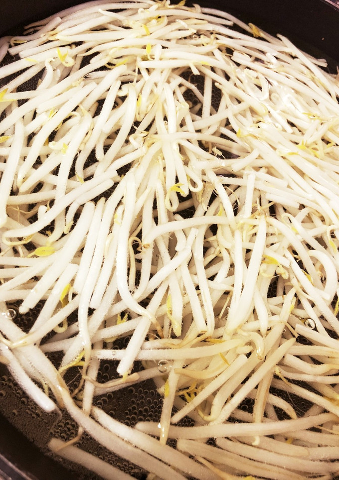 シャキシャキになるもやしの茹で方♡-レシピのメイン写真