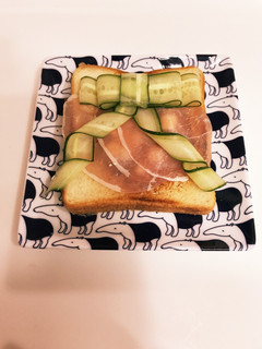 ❁生ハムと胡瓜とクリチのトースト❁-レシピのメイン写真