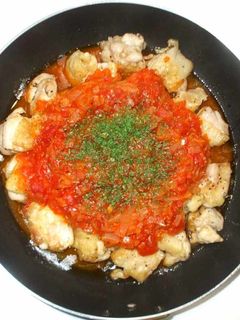 鶏もも肉のトマト煮♪簡単バジル風味-レシピのメイン写真