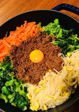 ストウブで野菜たっぷり石焼きビピンパ-レシピのメイン写真