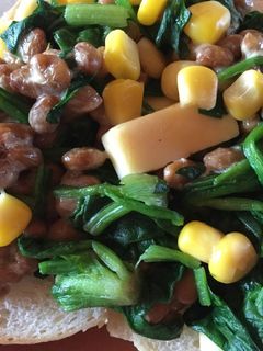 納豆とほうれん草のチーズトースト-レシピのメイン写真