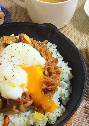 10分で完成！簡単カフェ風豚丼-レシピのメイン写真