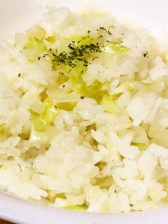 イタメシ☆キャベツ&玉葱の塩バターライス-レシピのメイン写真