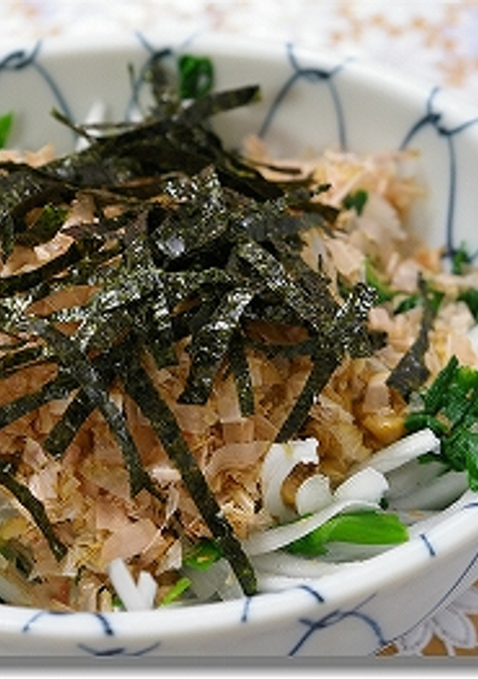 ご飯にあう♪新タマとにらの納豆和え-レシピのメイン写真
