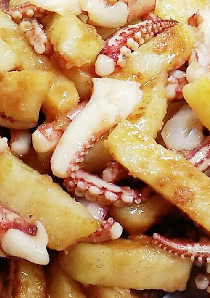 簡単❤イカとじゃがいもの麺つゆバター炒め-レシピのメイン写真