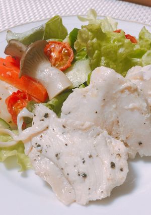 作り置きにも♡鶏胸肉のコンフィ-レシピのメイン写真