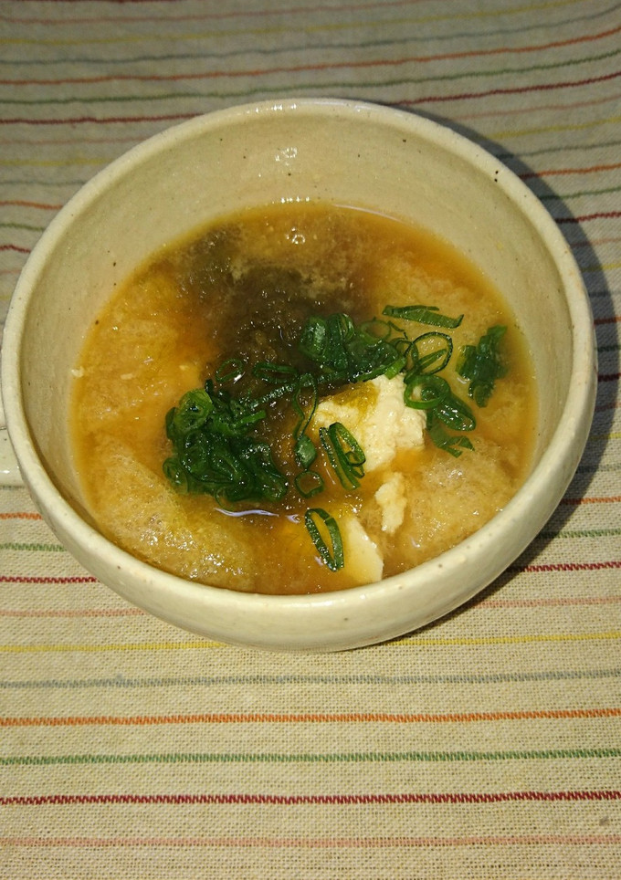豆腐と松山揚げ、とろろ昆布のお味噌汁-レシピのメイン写真