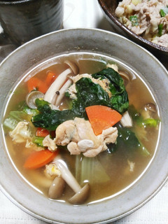 簡単♪サバ缶缶汁とレタスしめじ卵スープ♪-レシピのメイン写真