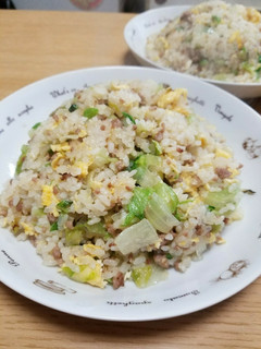レタスと豚ひき肉の香味ペースト炒飯-レシピのメイン写真
