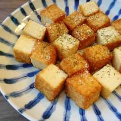 รูปของ 厚揚げのめんつゆパルメザンチーズ