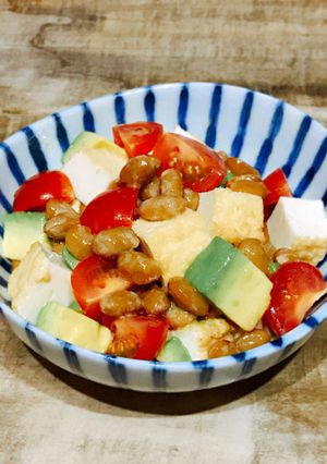 絹あげとアボカドトマト納豆サラダ-レシピのメイン写真