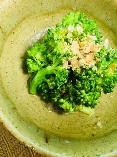 塩酒粕ネギ油で旨♪ブロッコリーのナムル-レシピのメイン写真