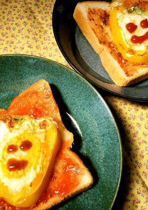 トーストアート　パプリカ目玉焼き-レシピのメイン写真